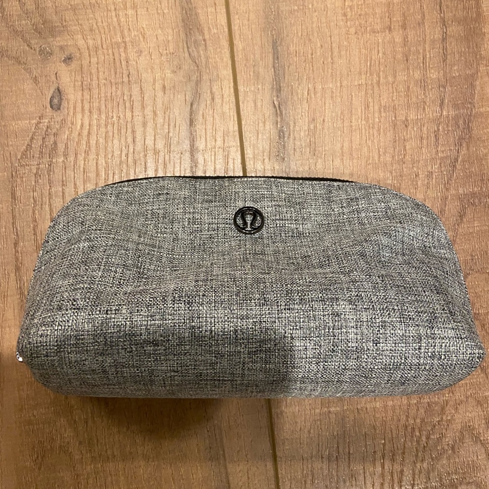 Lululemon Make-up Pouch